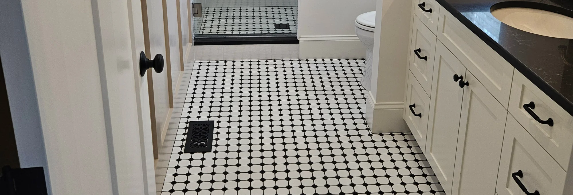 Tiled bathroom from Flooring Source in the Auburn, MA area